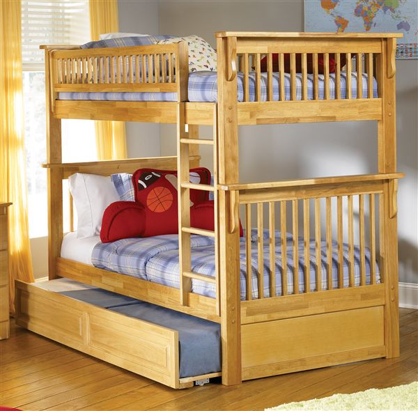 Colorado Bunk Bed Twin/Twin w Raised Panel Trundle Bed, Maple